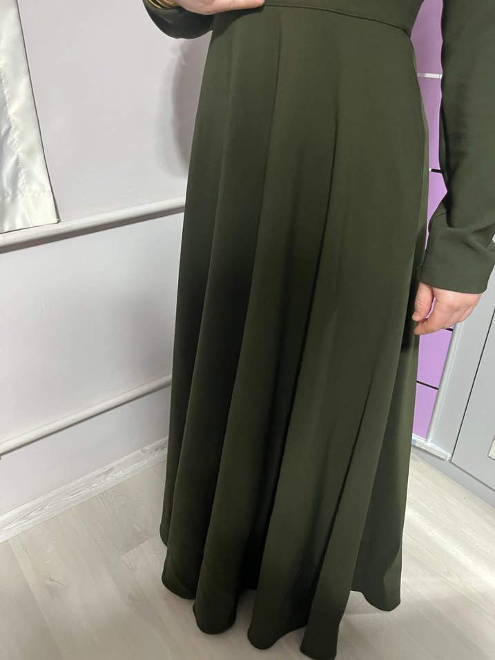 Düğmeli Yüksek Yakalı Kadın Uzun Abiye Elbise - Görsel 5