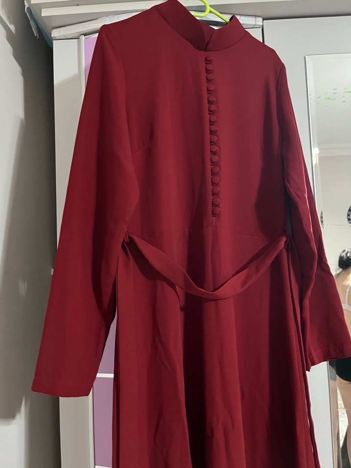 Bordo Düğmeli Uzun Kadın Elbise - Görsel 3