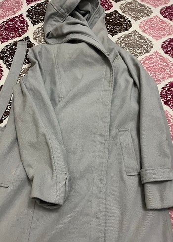 Kapüşonlu Gri Kaban - Görsel 2