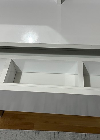 Diğer makyaj masası veya ders çalışma masası
