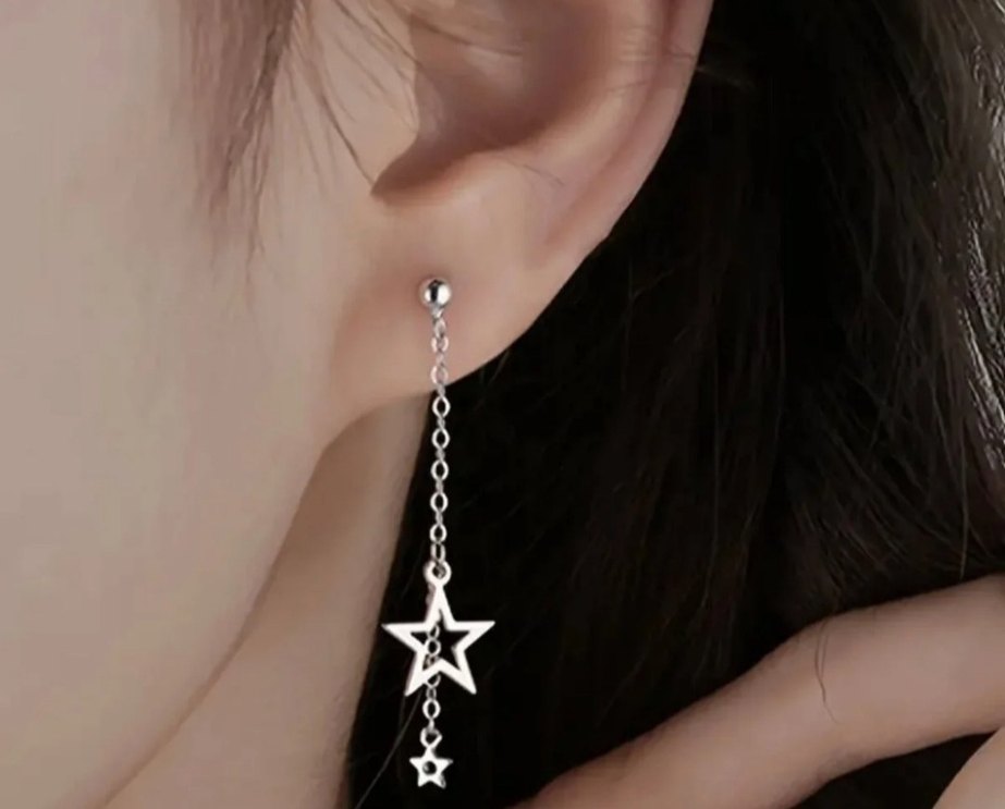 Zincir Detaylı Uzun Beyaz Yıldız Küpe - Görsel 2