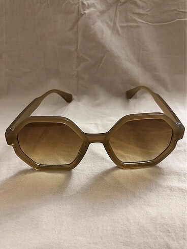 Bej güneş gözlüğü - Görsel 3