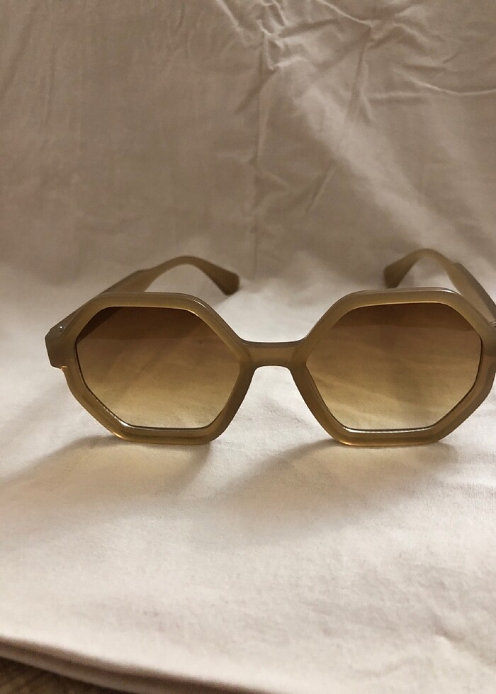 Bej güneş gözlüğü - Görsel 2