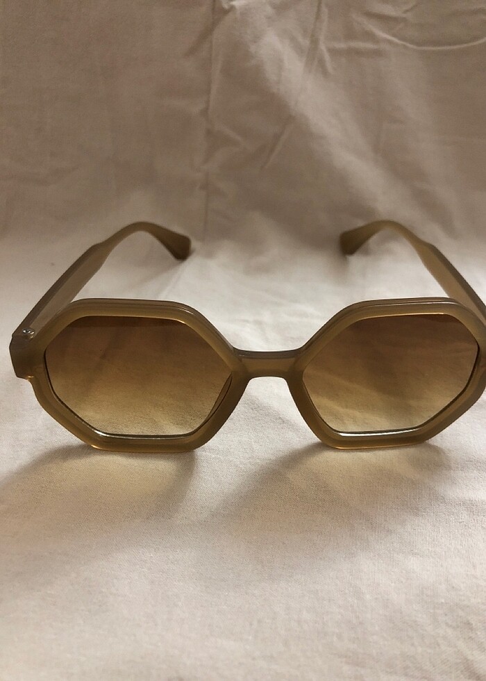 Bej güneş gözlüğü - Görsel 4
