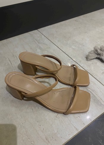 39 Beden camel Renk Bej Minimalist Kalin Topuklu Kadın Terlik