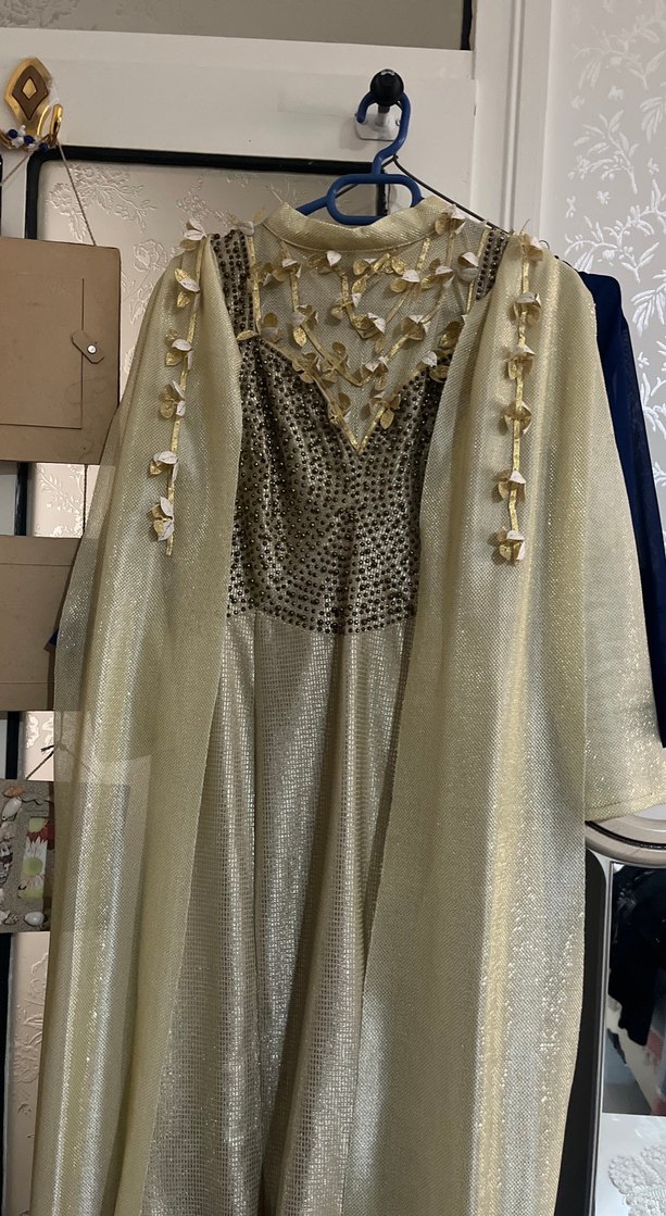 Drapeli Uzun Parlak Altın Kadın Abiye - Görsel 2