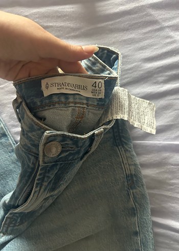 Stradivarius Kadın Mavi Düğmeli Midi Kot Pantolon