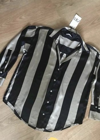 Siyah Beyaz Çizgili Kadın Gömlek - Görsel 2