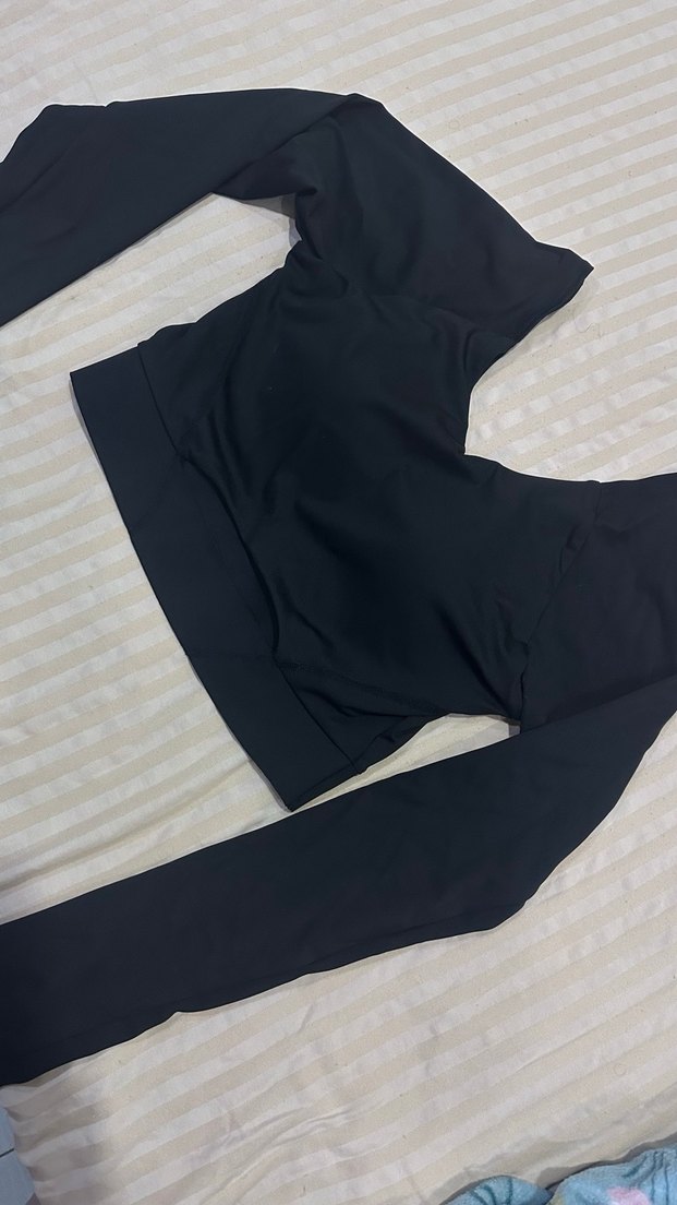 Siyah Uzun Kollu Crop Atlet bluz - Görsel 4