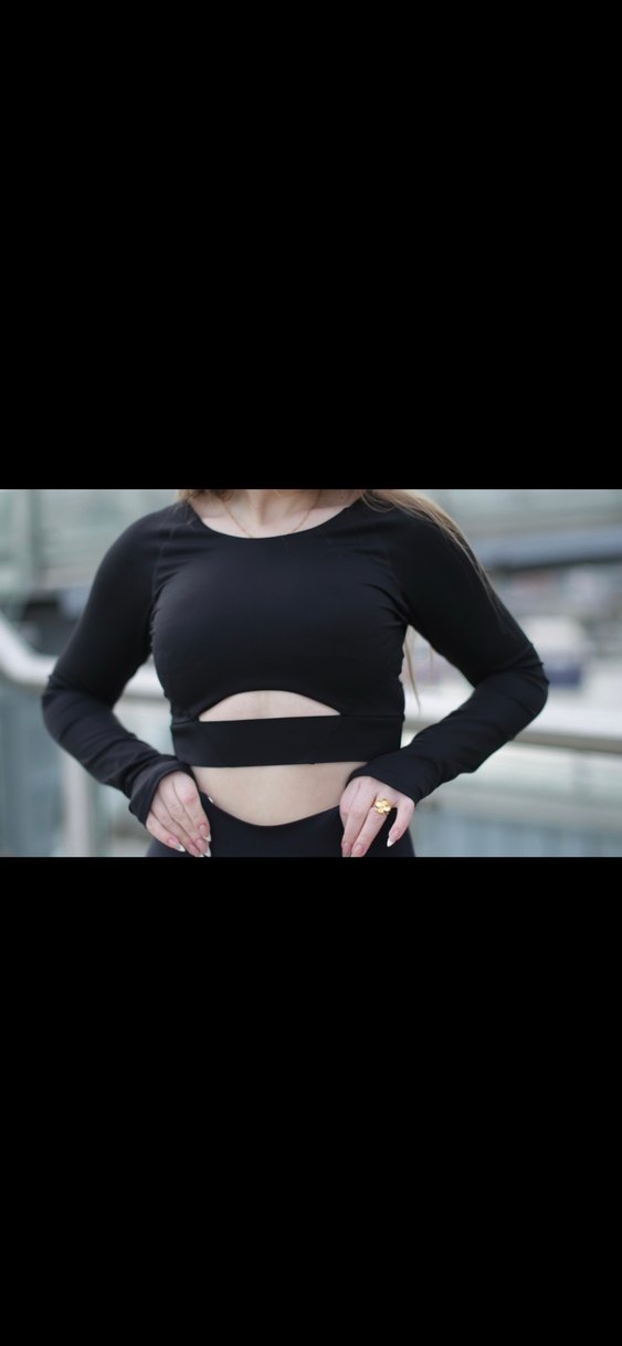 Siyah Uzun Kollu Crop Atlet bluz - Görsel 2