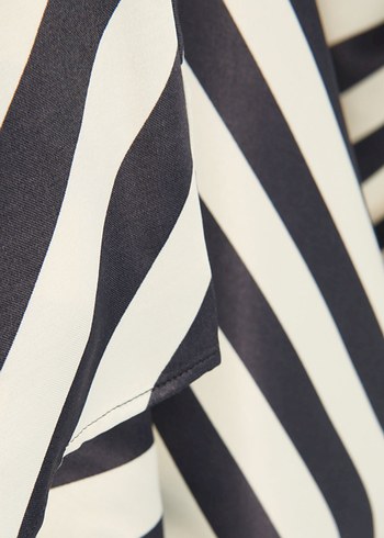 Bej Çizgili Midi Askılı Elbise - Görsel 4