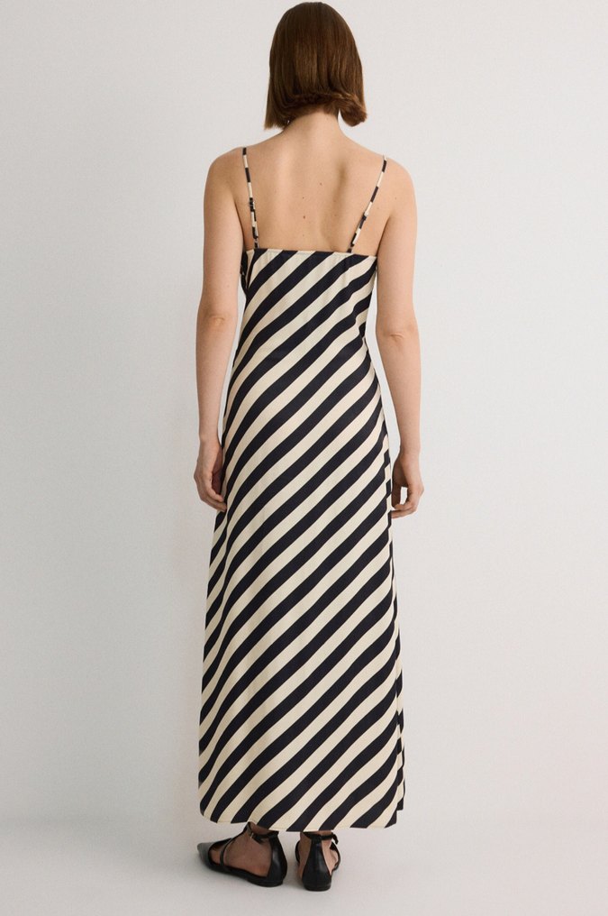 Bej Çizgili Midi Askılı Elbise - Görsel 2