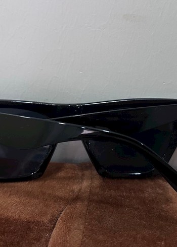 Siyah Kadın Güneş Gözlüğü - Görsel 3