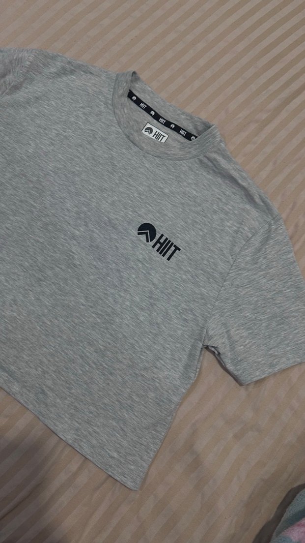 Gri Kadın Baskılı Crop Tişört - Görsel 3