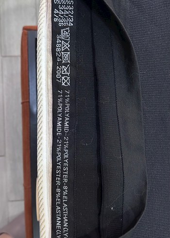 Siyah Yüksek Yakalı Sporcu Atlet - Görsel 2