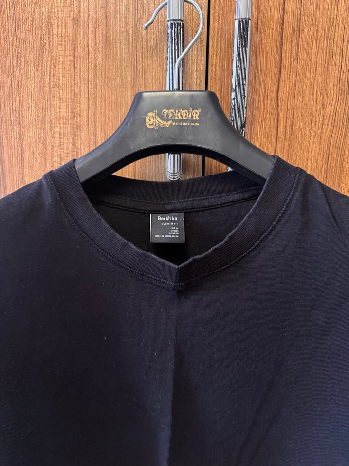 Erkek Siyah Salaş Bisiklet Yaka Tişört - Görsel 2