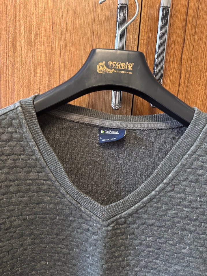 Gri Erkek V Yaka Uzun Kollu Triko Kazak - Görsel 2