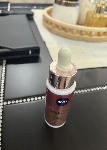 Nivea Cellular 3 Bölge Lifting Serumu - Görsel 2