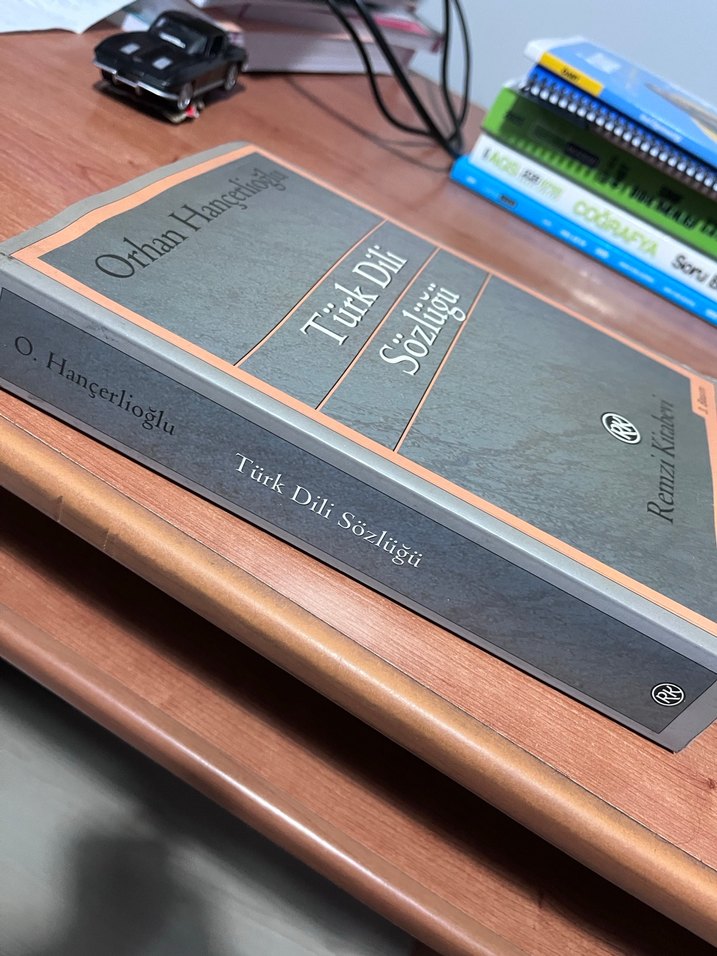 Türk Dili Sözlüğü - Orhan Hançerlioğlu - Görsel 2