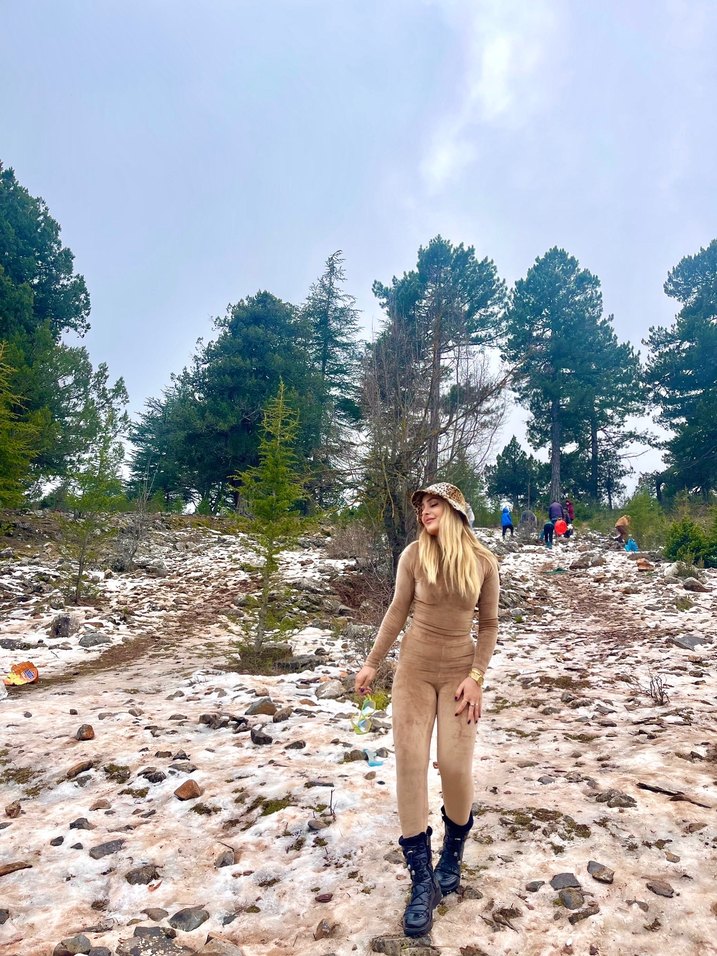 Kürklü Kadın Bej Mini Tulum 2 Ayrı Parça - Görsel 2