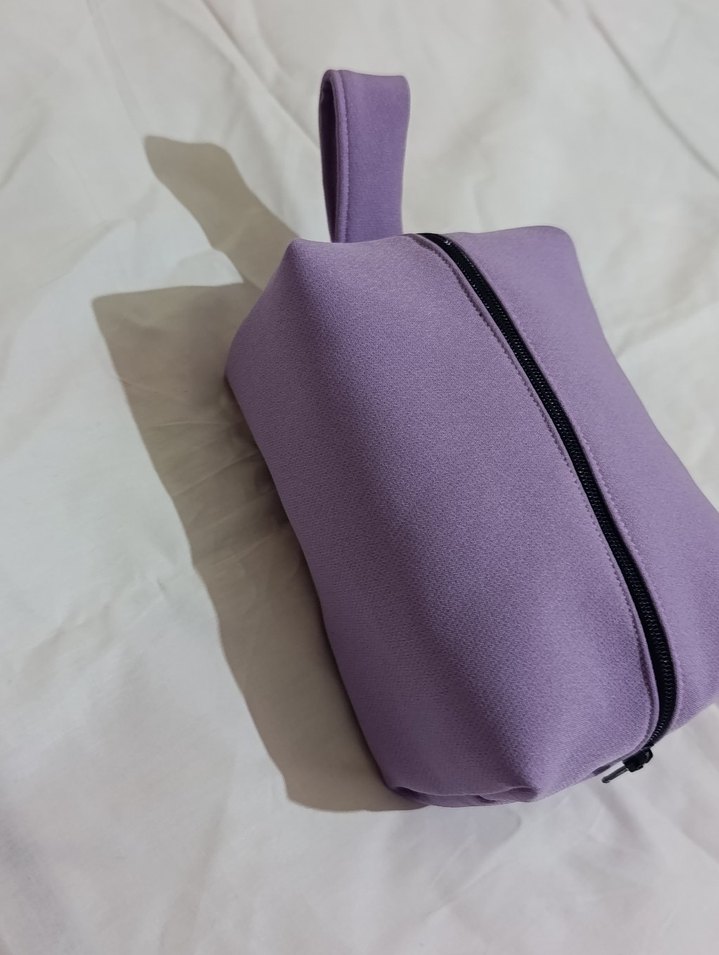 Fermuarlı Mor Kadın Makyaj Çantası - Görsel 4