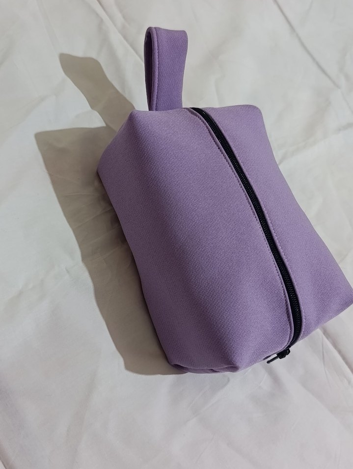 Fermuarlı Mor Kadın Makyaj Çantası - Görsel 3