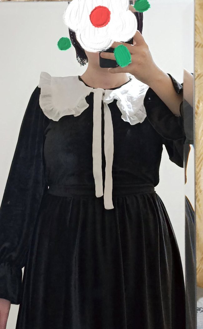 Uzun Siyah Gotik Elbise Beyaz Yaka Detaylı - Görsel 5