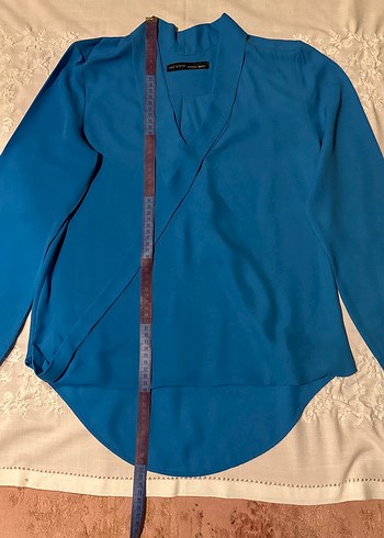 Mavi V Yaka Kurvaze Uzun Kollu Şifon Kadın Bluz - Görsel 3