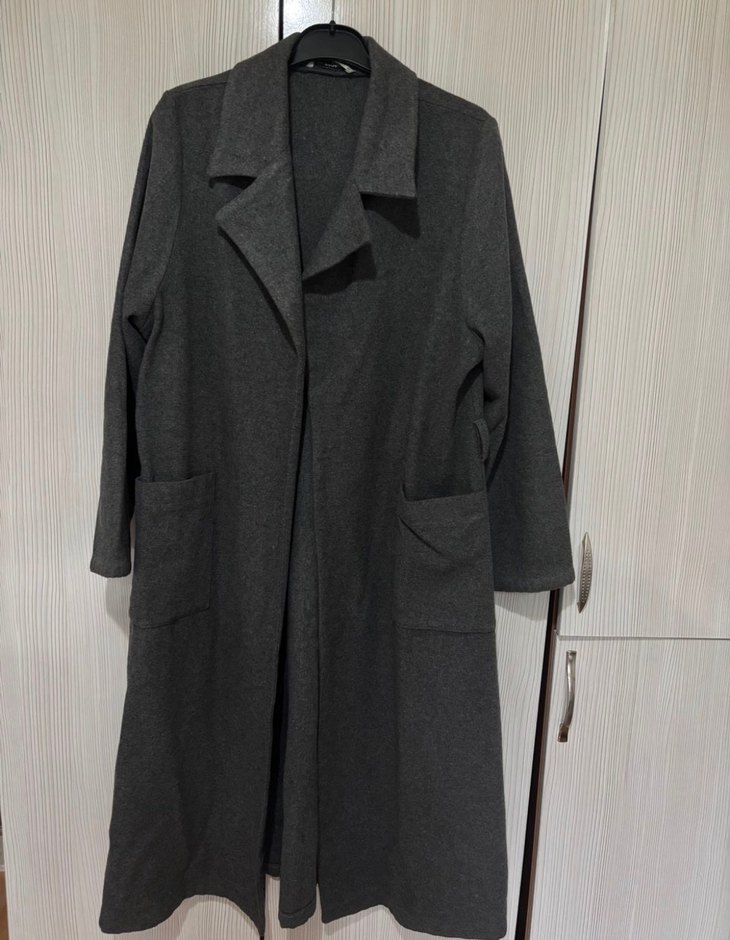 Gri Uzun Kadın Kaban - Görsel 4