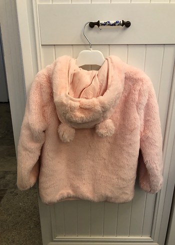 Kapüşonlu Pembe Kız Çocuk Kürk Detaylı Mont