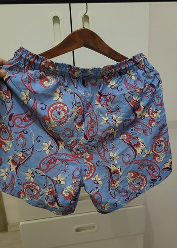 Renkli fileli Bohem deniz şortu - Görsel 3