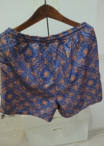 Renkli Batik Desenli Erkek Deniz Şortu - Görsel 3