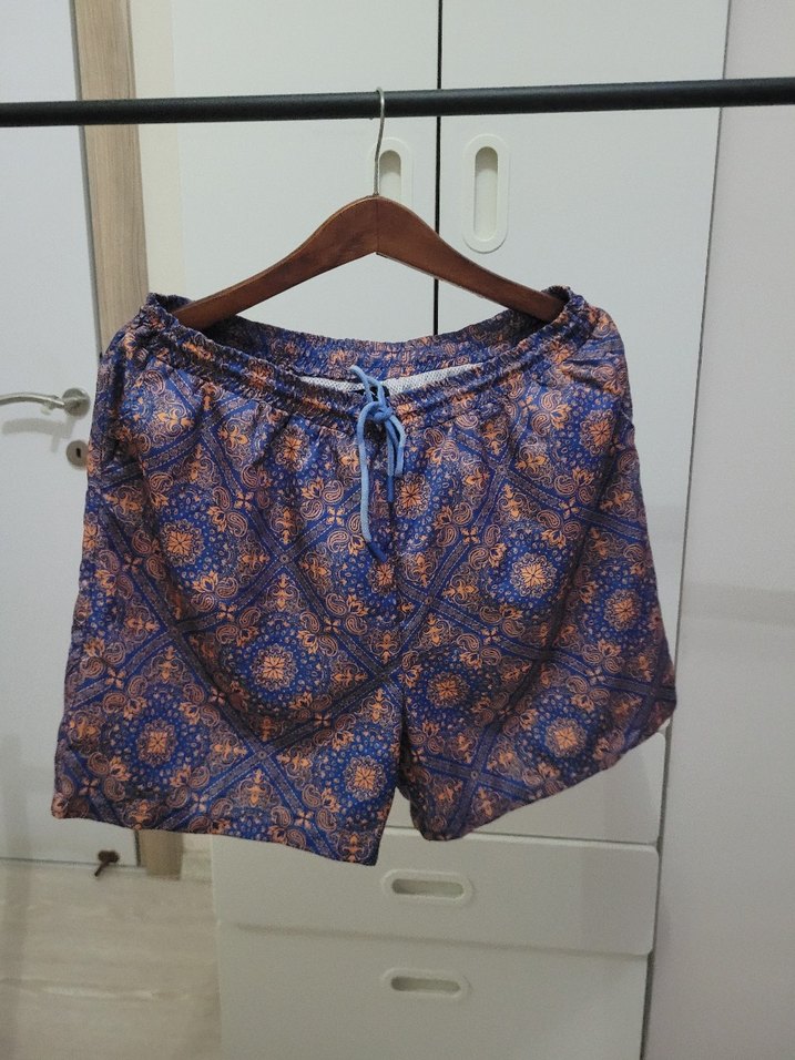 Renkli Batik Desenli Erkek Deniz Şortu - Görsel 2