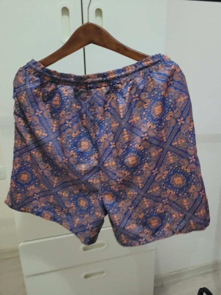 Renkli Batik Desenli Erkek Deniz Şortu - Görsel 4