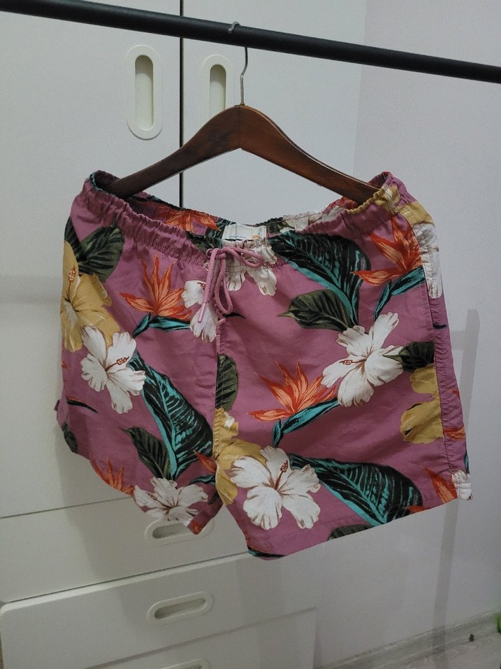 Renkli Desenli Erkek Deniz Şortu - Görsel 2