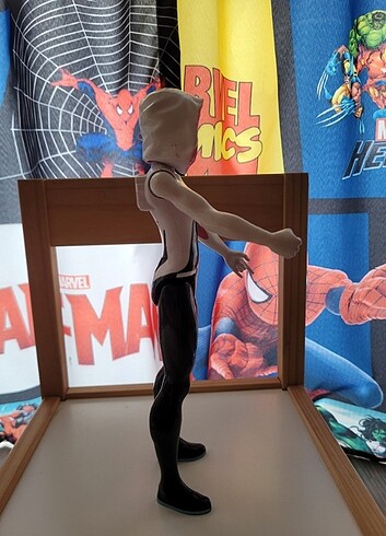  Beden Orjinal Avengers Ghost Spider 