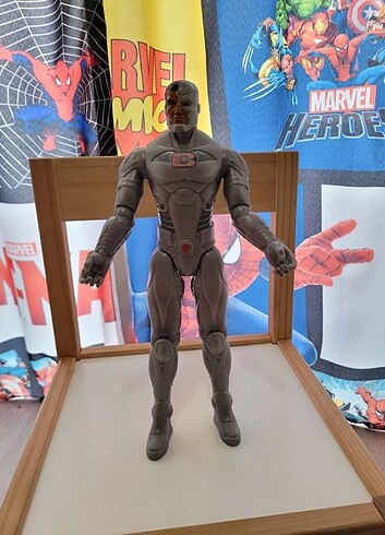 Avengers DC Comics Figür 30cm Cyborg