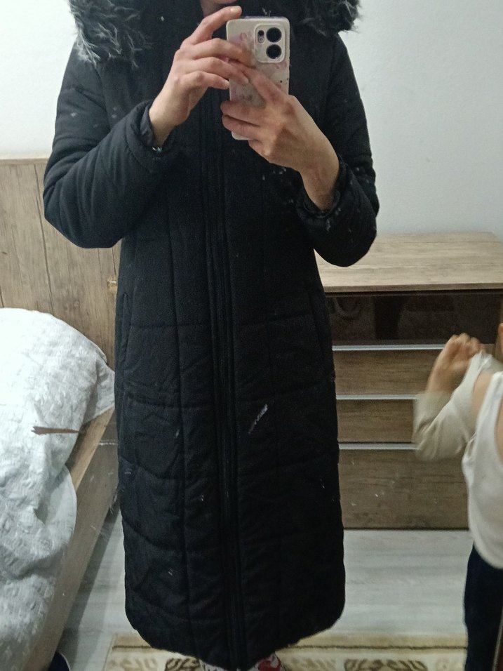 Kürk Detaylı Koyu Gri Midi Kadın Kışlık Mont - Görsel 2