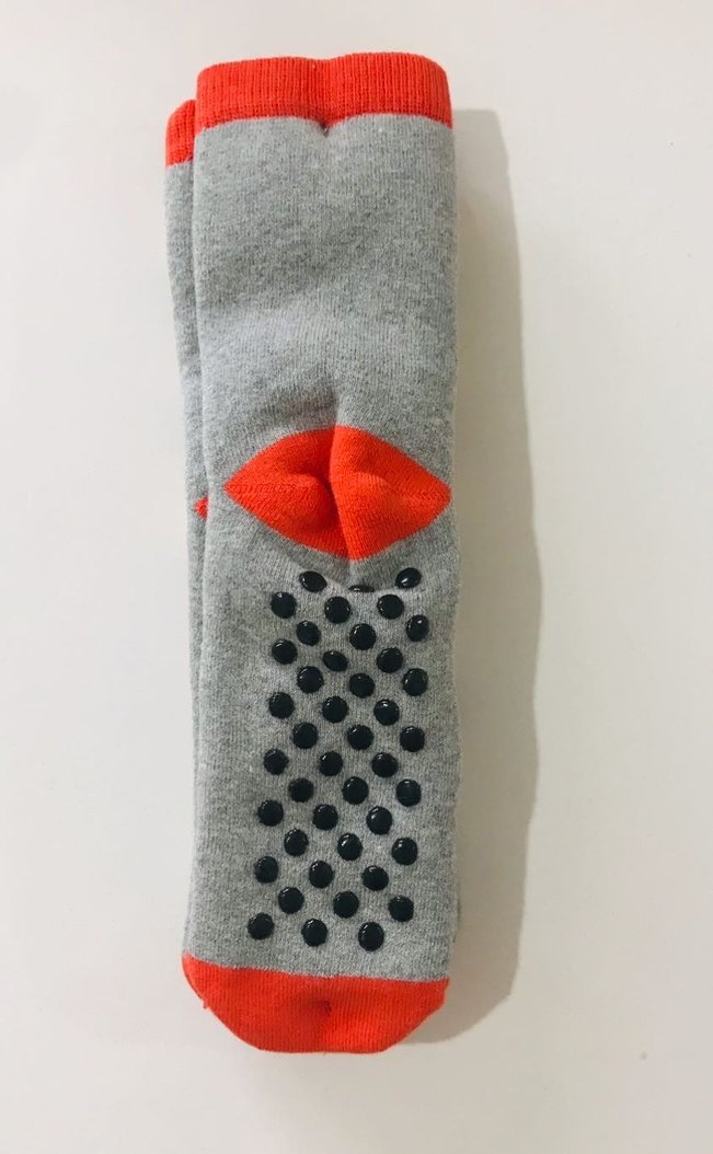 2 adet kaydırmaz çorap - Görsel 2