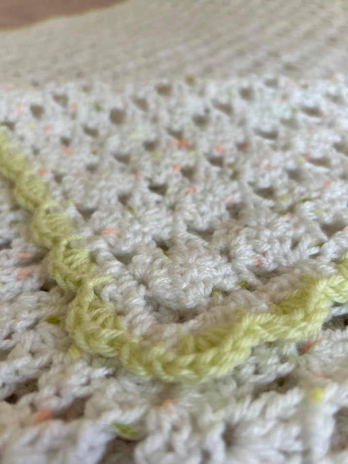 Beyaz Örgü Bebek Battaniyesi - Görsel 5