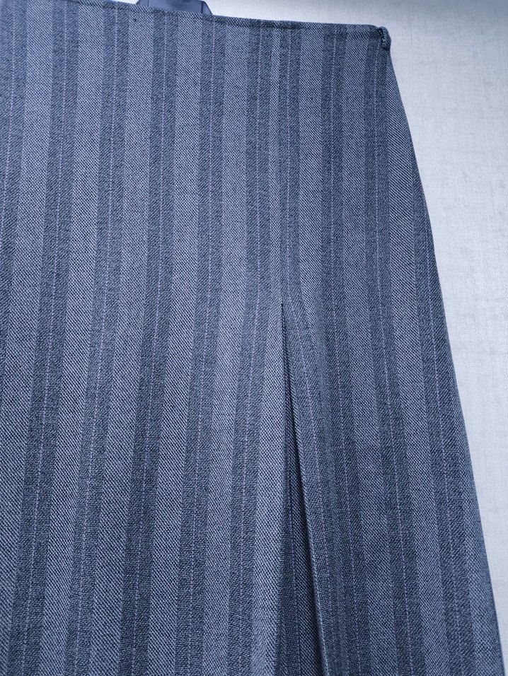 Gri pembe Çizgili Pileli Uzun Etek- ceket takım - Görsel 5