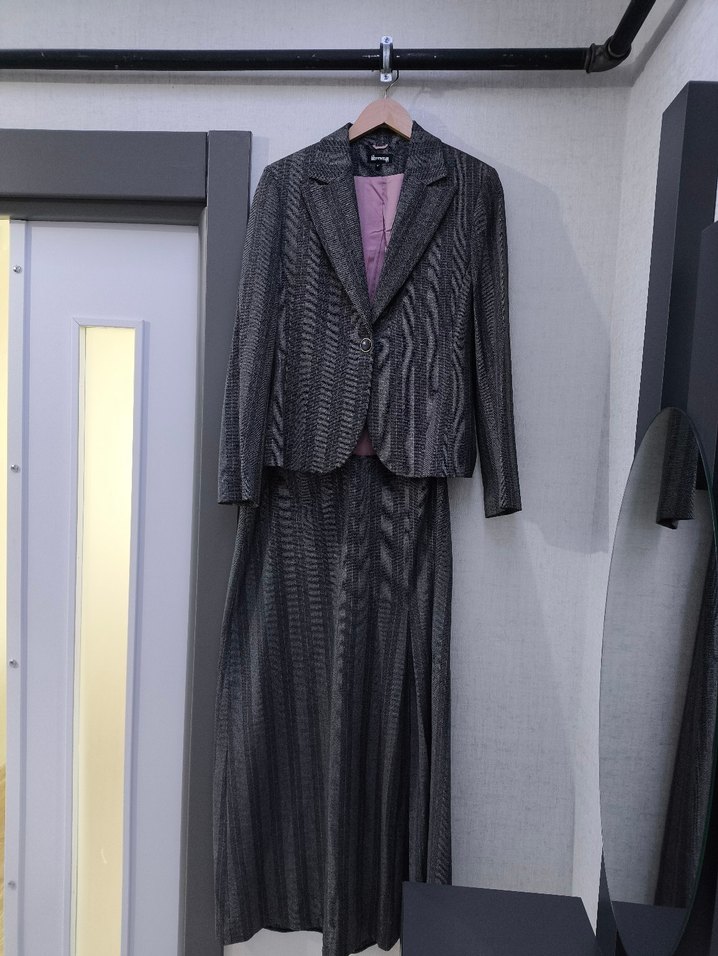 Gri pembe Çizgili Pileli Uzun Etek- ceket takım - Görsel 2