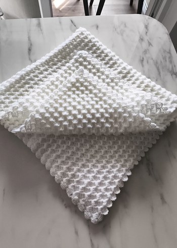 3 boyutlu Beyaz Örgü Çocuk Battaniyesi - Görsel 2