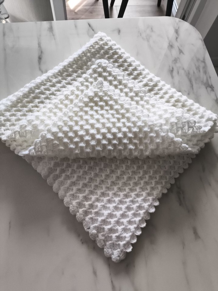3 boyutlu Beyaz Örgü Çocuk Battaniyesi - Görsel 2