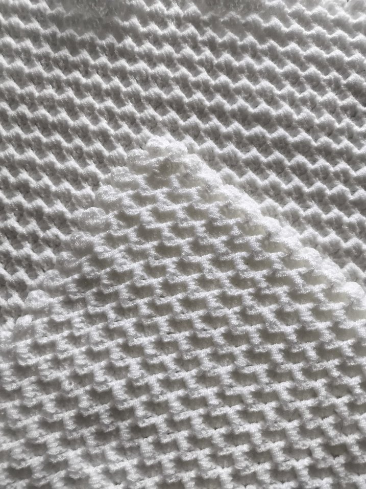 3 boyutlu Beyaz Örgü Çocuk Battaniyesi - Görsel 5