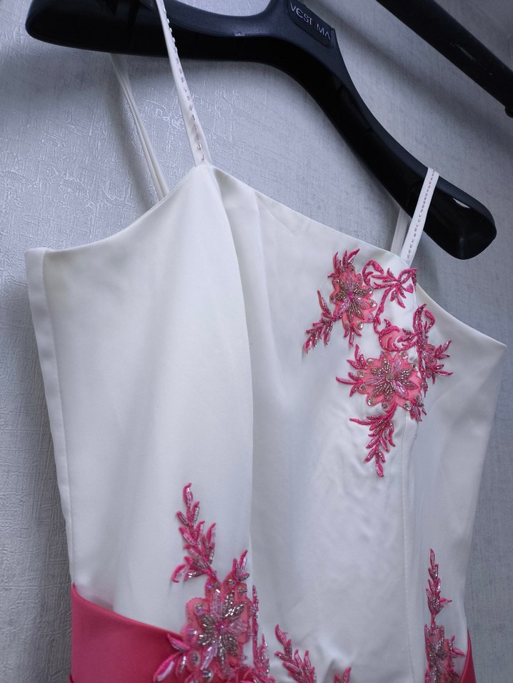 Pembe Nakışlı Uzun Kol Drapeli Saten Kadın Abiye - Görsel 5