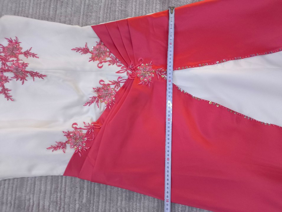 Pembe Nakışlı Uzun Kol Drapeli Saten Kadın Abiye - Görsel 3