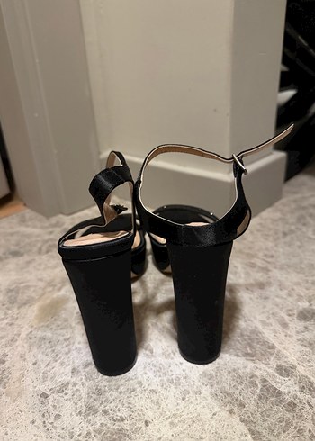 Siyah Platform Topuklu Kadın Sandalet - Görsel 6