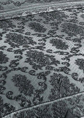 Gri Nakışlı Yatak Örtüsü - Görsel 3