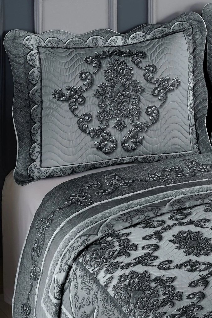 Gri Nakışlı Yatak Örtüsü - Görsel 2